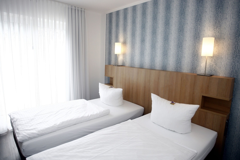 Double Or Twin Room photo 2