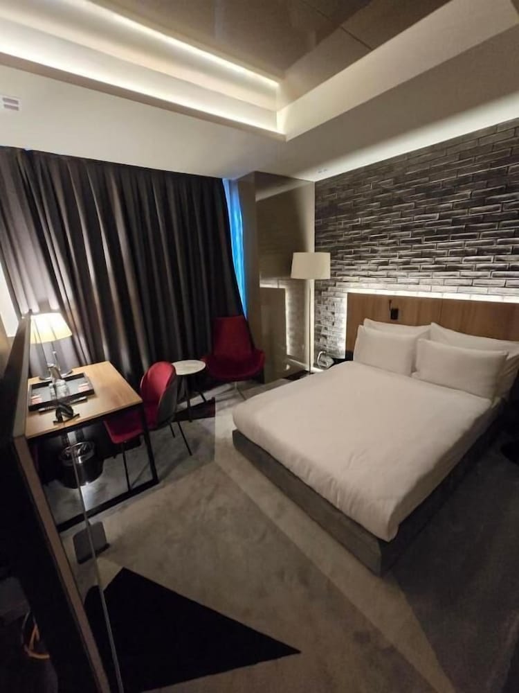 Basic Single Room