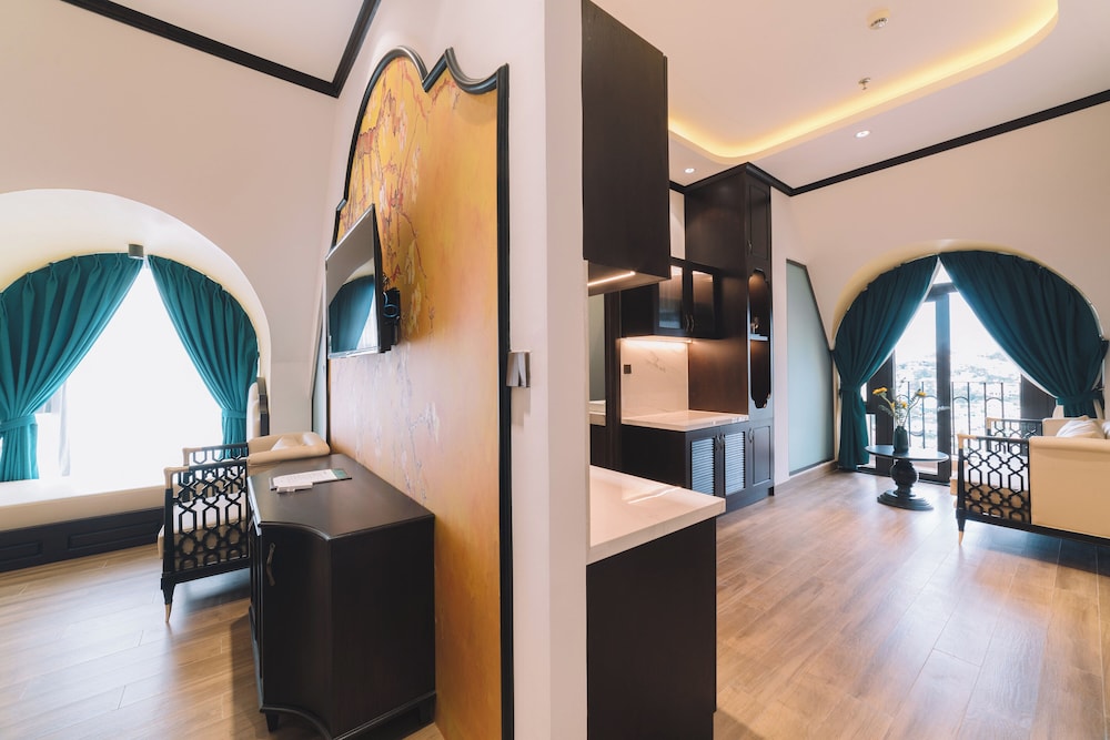 Junior Suite - Photo 16