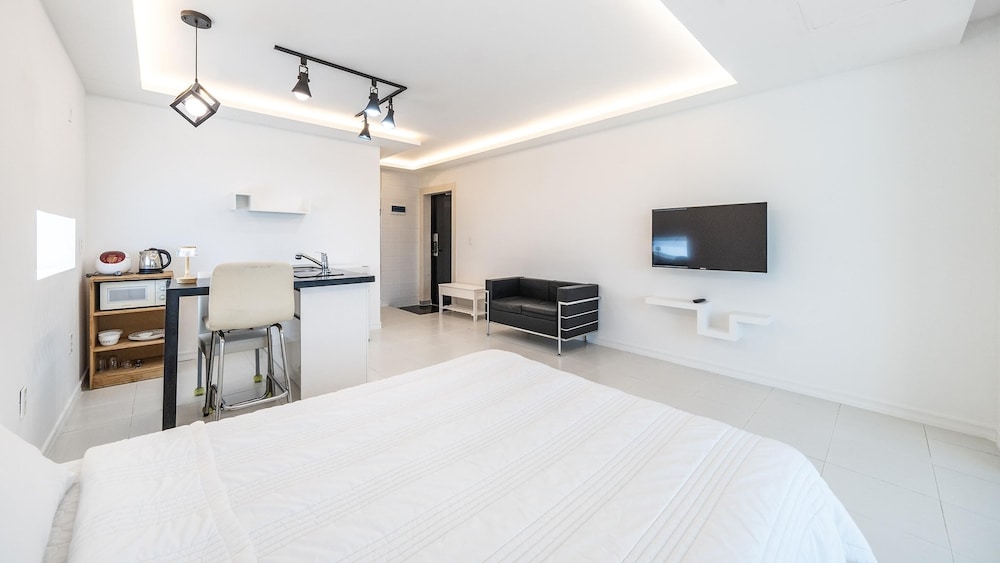 Basic Room, 1 Bedroom (dal yeoseot) - Photo 11