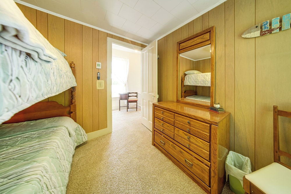 House (4 Bedrooms) photo 2