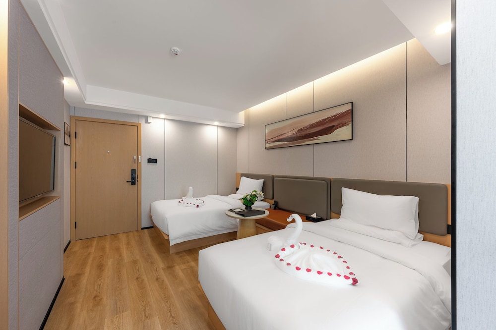 Deluxe Twin Room photo 3
