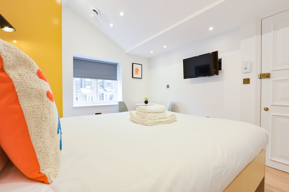 One Bedroom Apartment photo 2