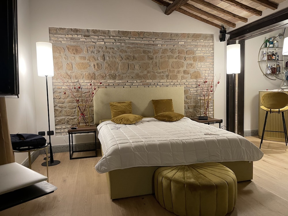 Panoramic Studio Suite, Terrace photo 3