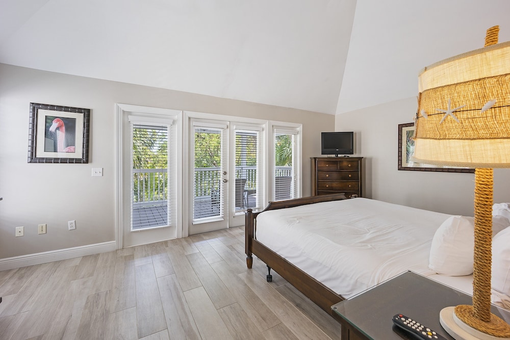 Villa photo 1