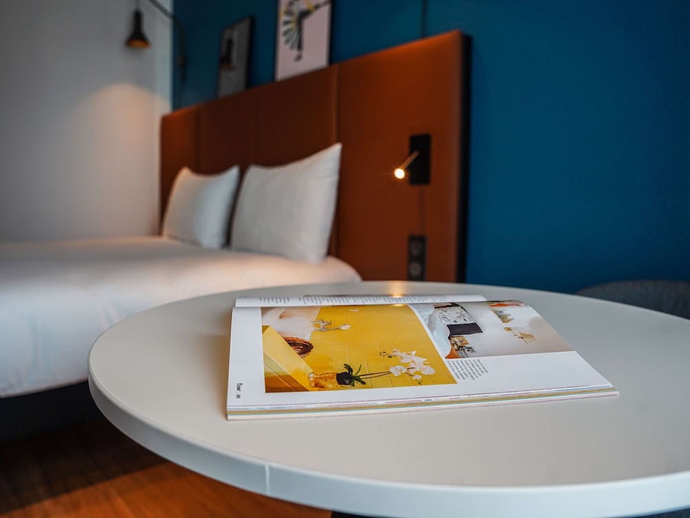 Standard Double Room, 1 Double Bed (Port View) - Photo 6
