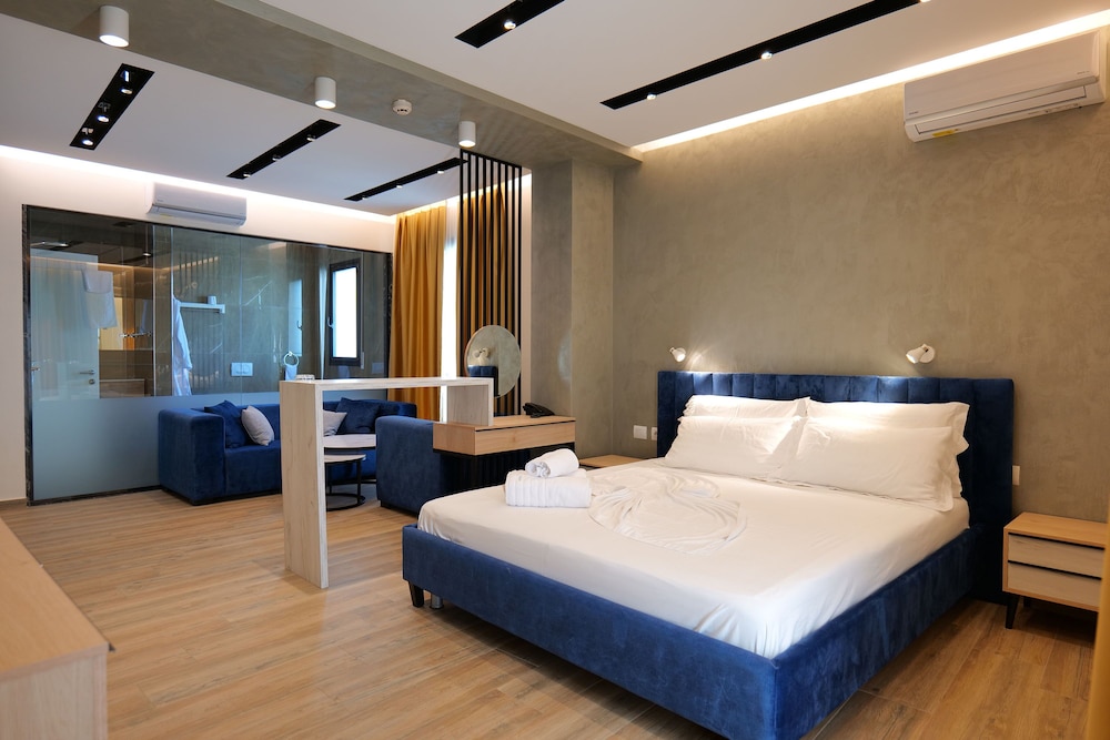 Deluxe Studio Suite, Sea View
