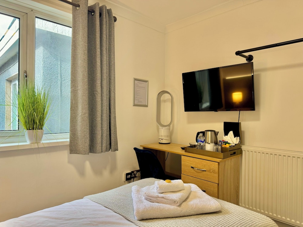 Luxury Single Room