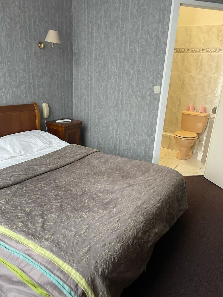 Family Triple Room, Balcony, River View