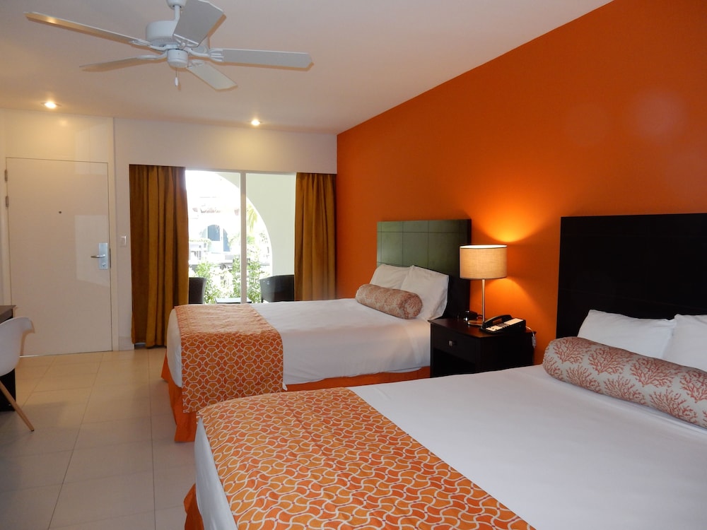Superior Room, Refrigerator & Microwave