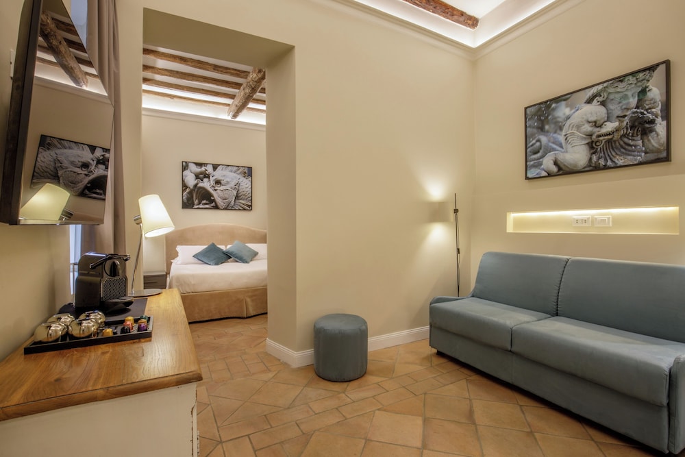 Junior Suite, 1 Queen Bed with Sofa bed