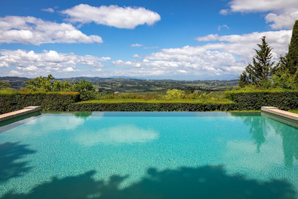 Villa di Tizzano Luxurious Retreat in Paradise, Photo 62