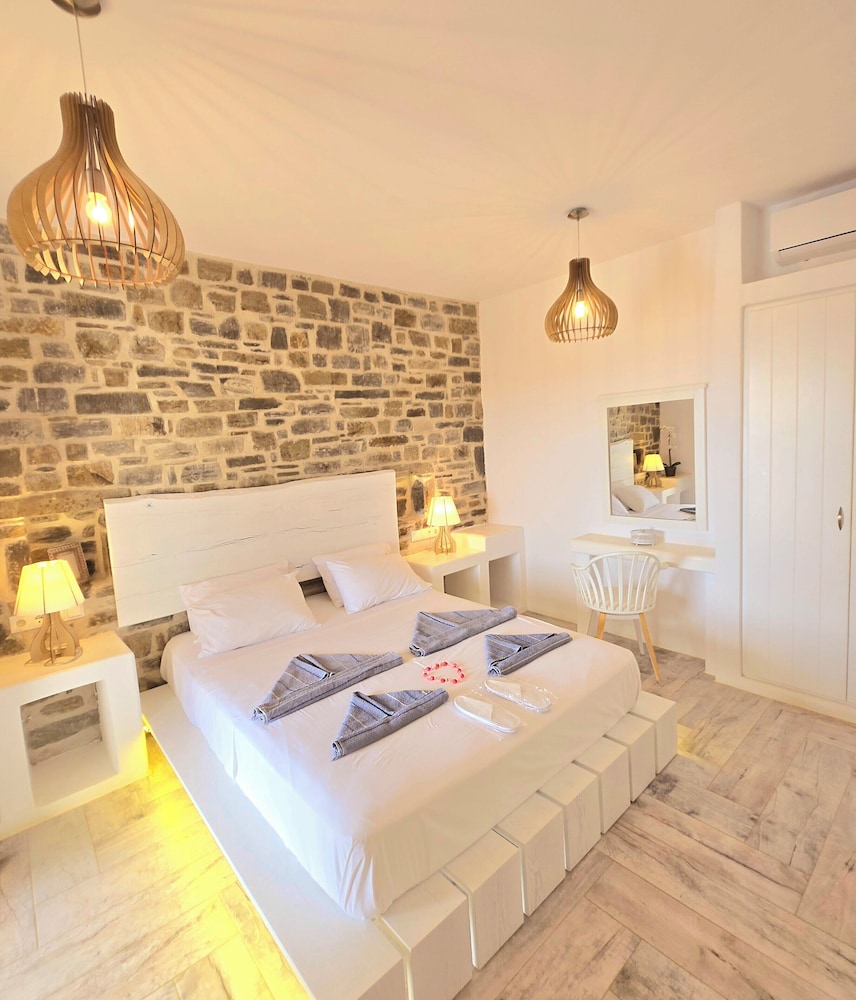 Villa, 2 Bedrooms, Private Pool, Sea View photo 3
