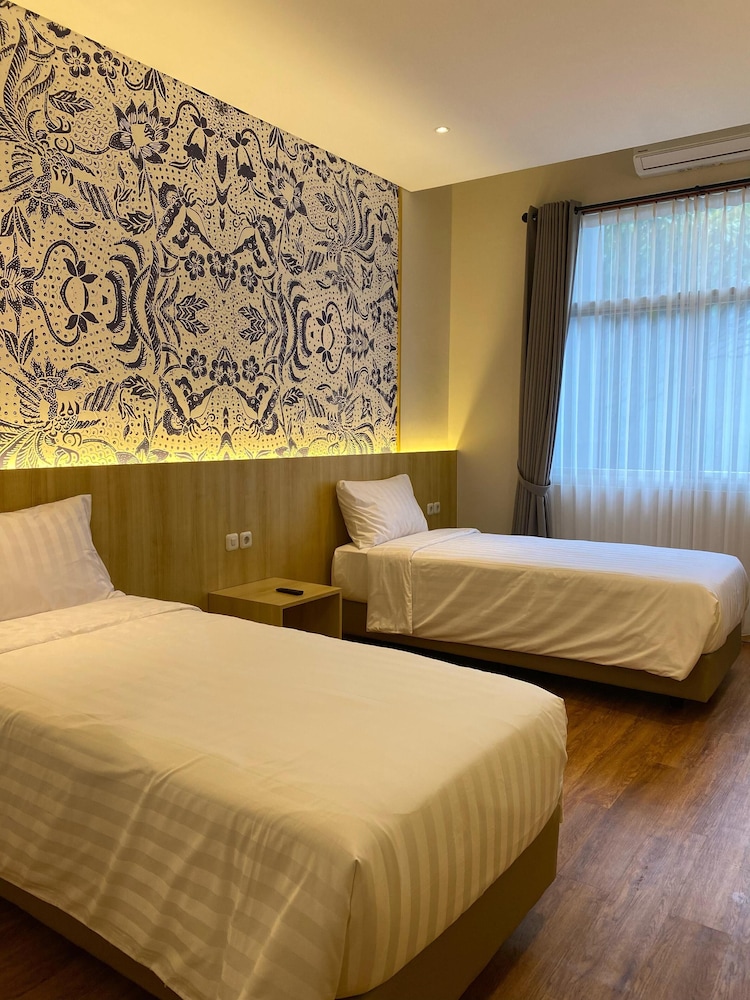 Standard Double or Twin Room, City View