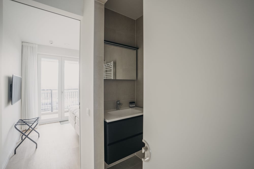 Family Apartment, 2 Bedrooms, Sauna, Sea View (The North-South) photo 3