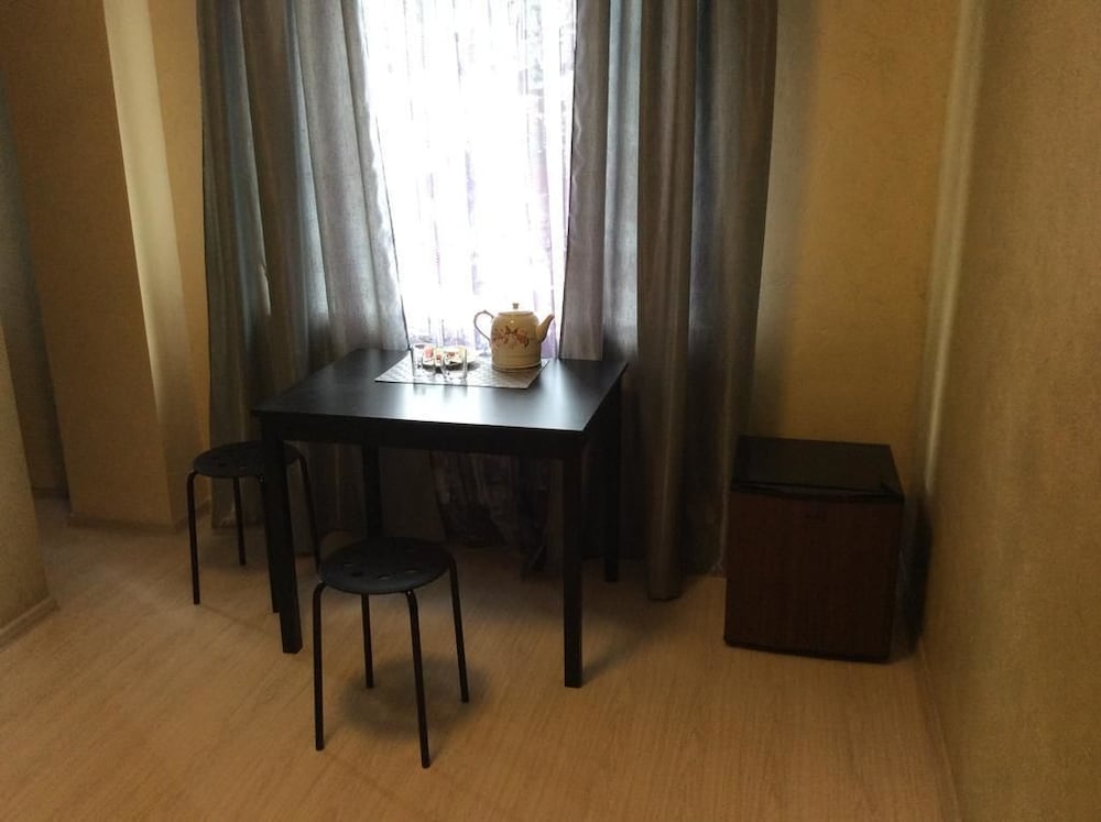 Family Quadruple Room, Multiple Beds, Refrigerator & Microwave, Courtyard Area photo 3
