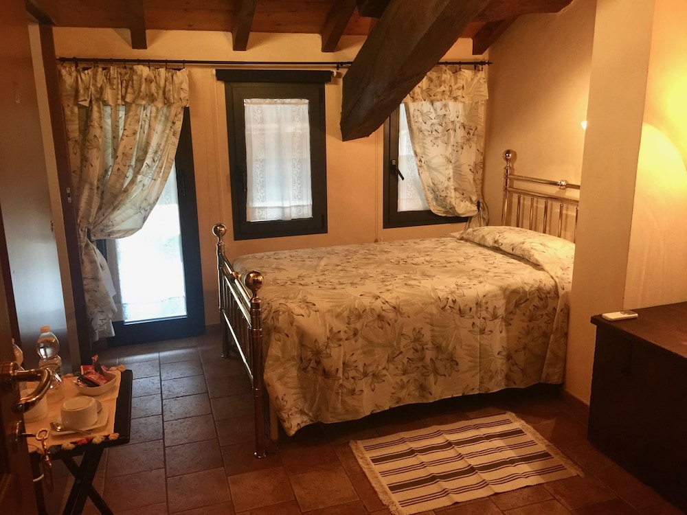 Classic Single Room, 1 Double Bed, Garden View photo 1