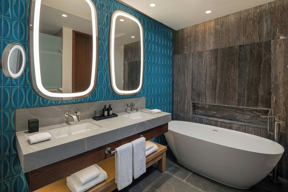 Premier Room, Ocean View (All-Incl. Adults Only, Guest, 2 King) - Photo 4