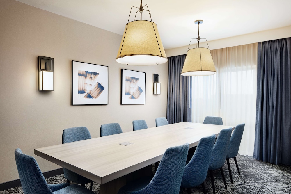Suite, 1 King Bed (Boardroom, 2 Rooms) - Photo 1