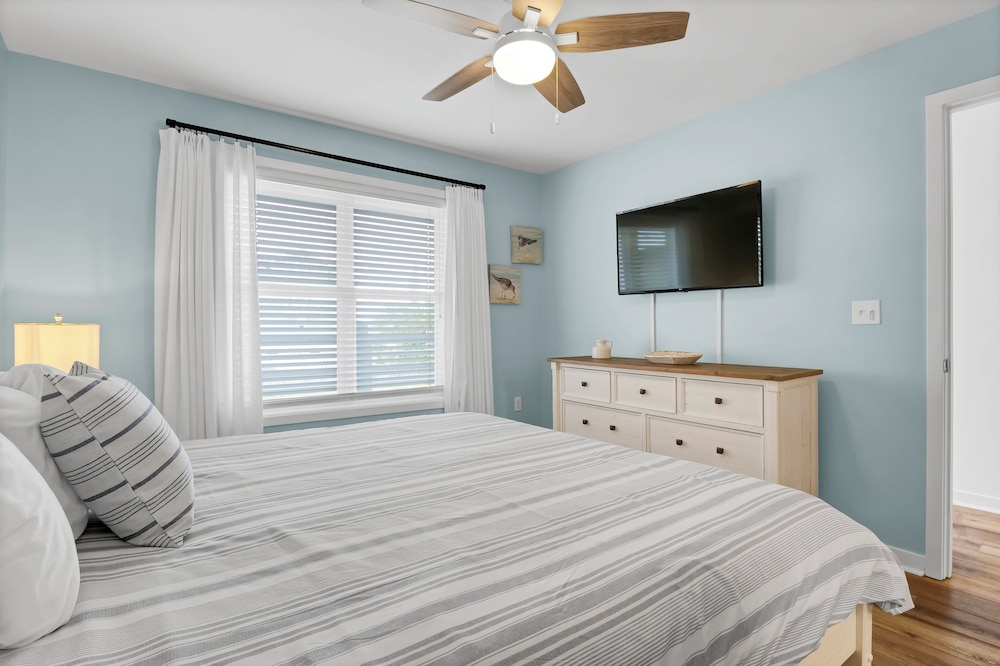 Exclusive Suite, 1 King Bed with Sofa bed, Kitchen, Ocean View, photo 6