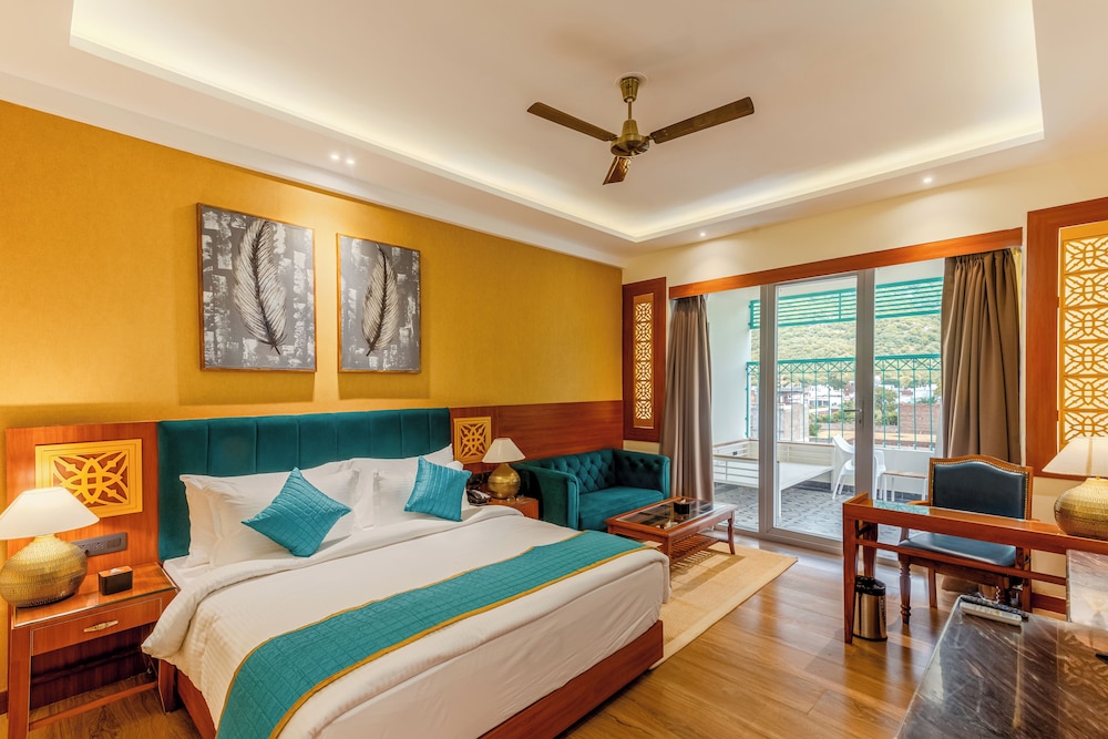 Superior Room, Balcony, Mountain View