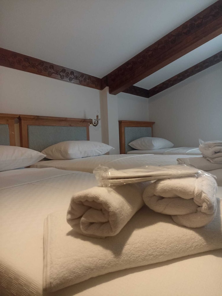 Comfort Quadruple Room photo 1