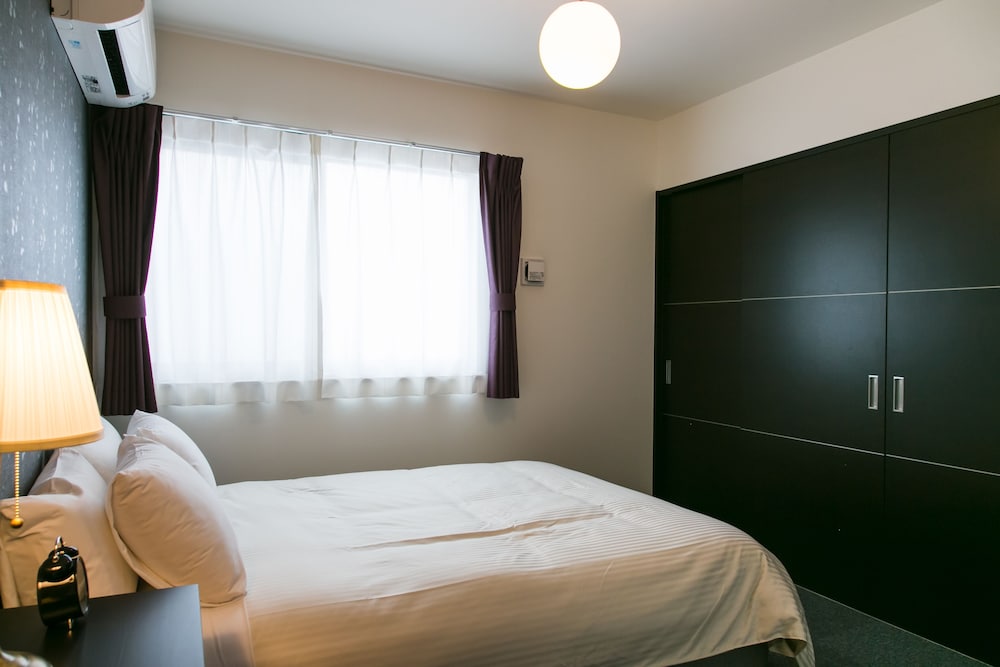 2 Bedrooms Apartment photo 3