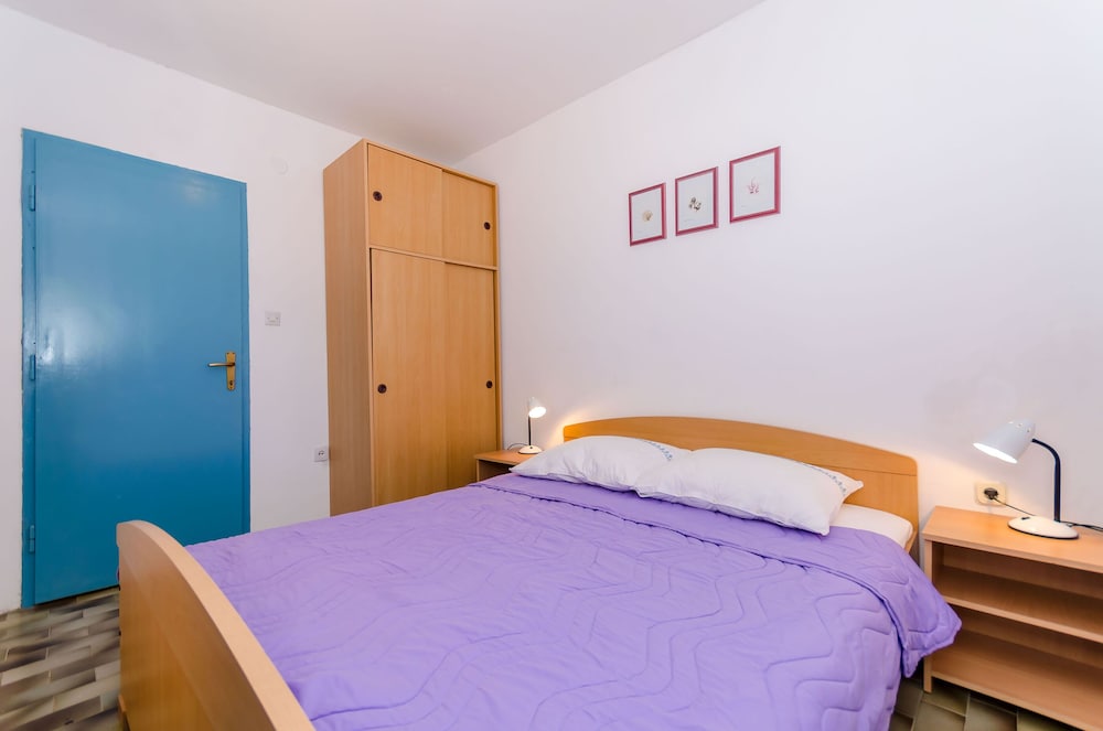 Apartment (A1) photo 2