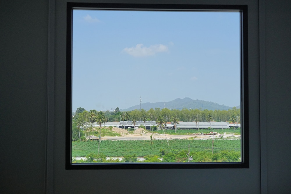 Business Twin Room - Photo 10