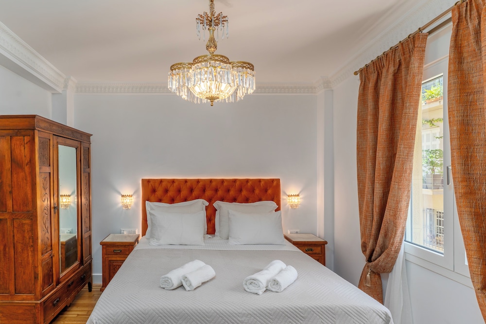 Deluxe Suite, Balcony, City View