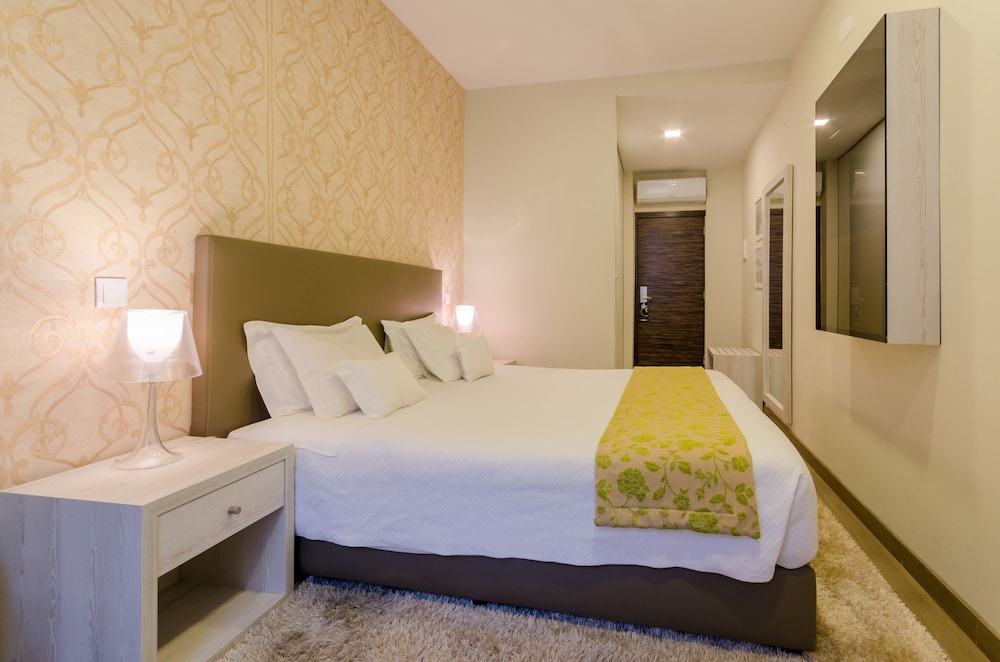 Twin Room - Photo 1