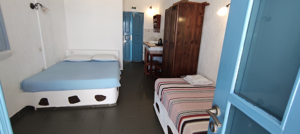 Studio, Jetted Tub (3 Persons)