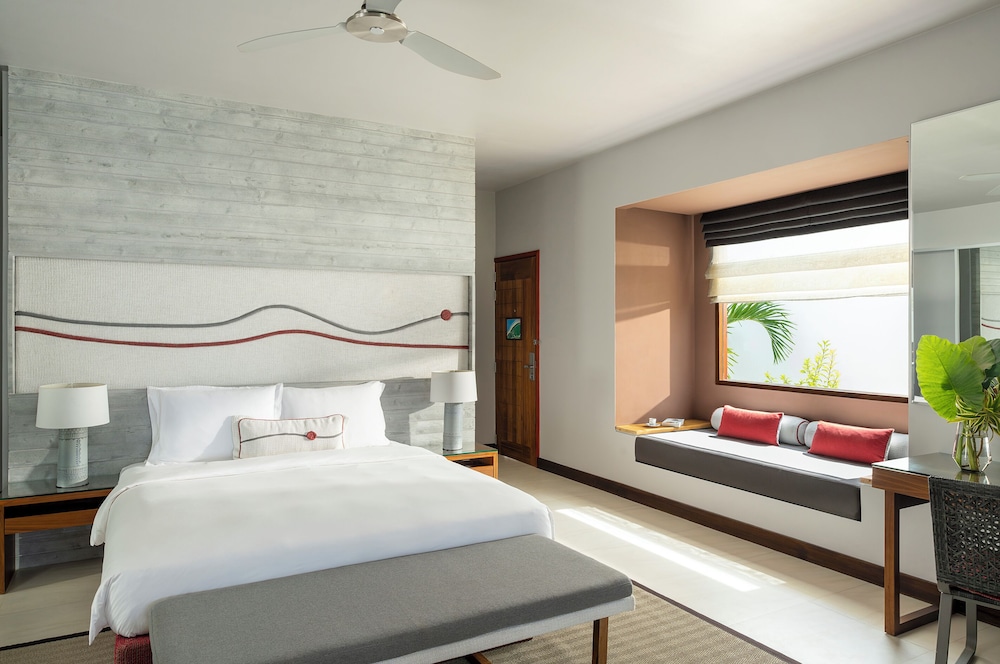 Beach Suite with Pool