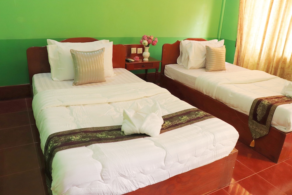 Twin Room, City View