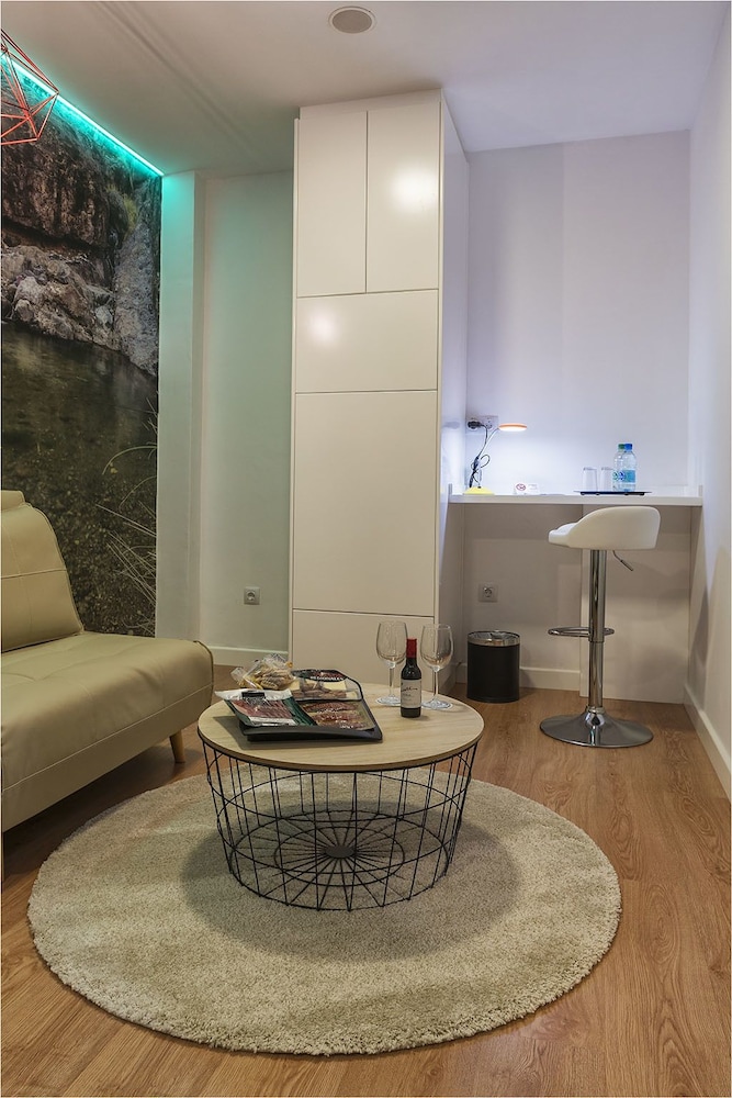 Studio Suite, 1 Queen Bed with Sofa bed