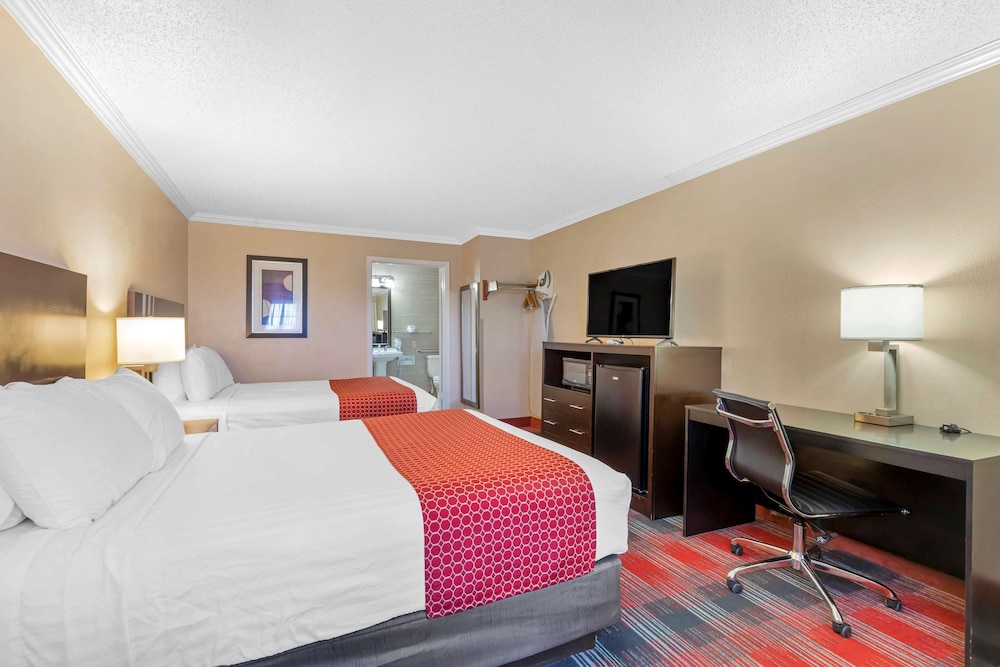 Standard Room, 2 Queen Beds, Accessible, Refrigerator & Microwave
