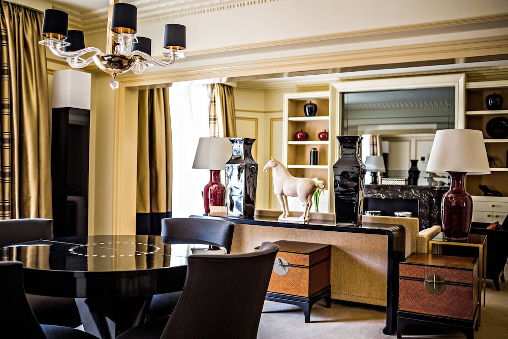 Suite Or