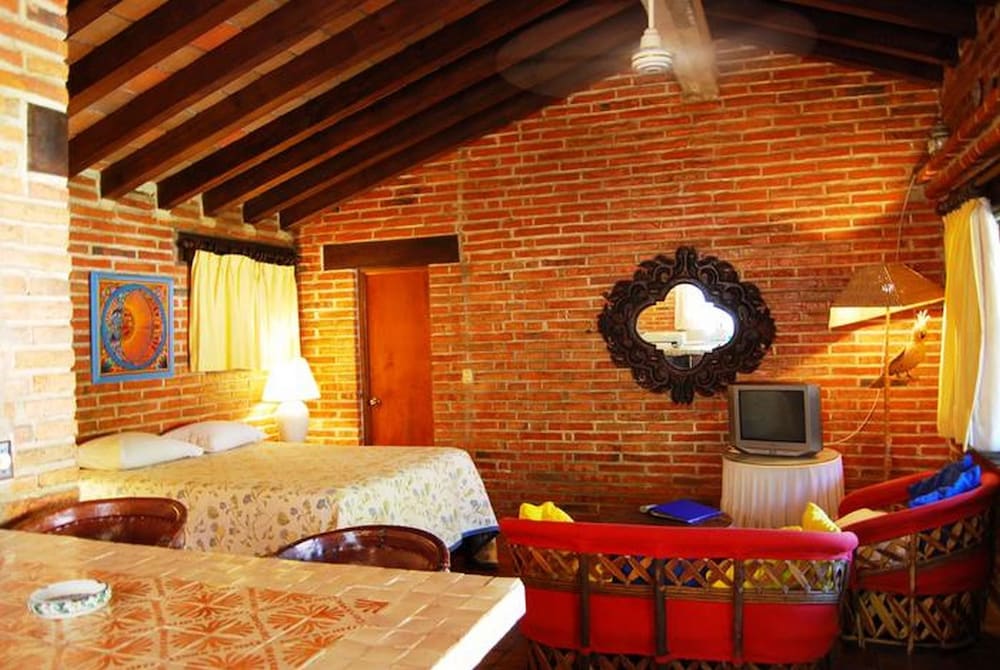 Traditional Studio Suite, 1 Bedroom photo 1