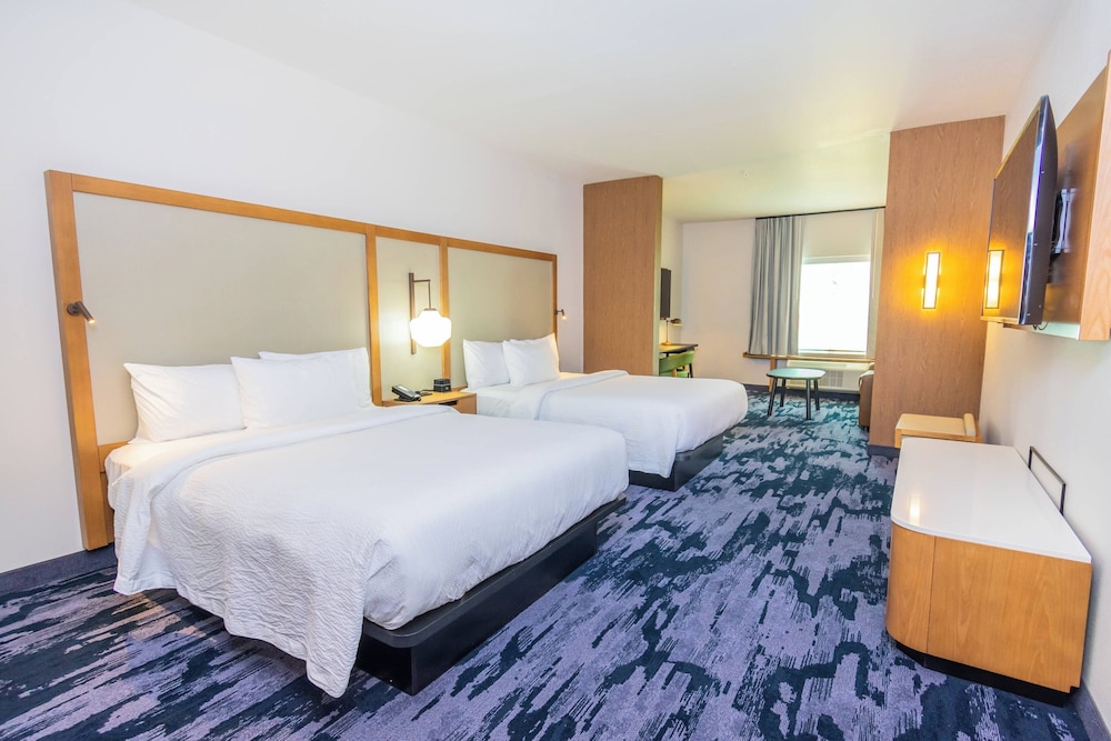Suite, Multiple Beds - Photo 5