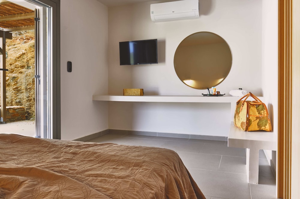 Two Room Junior Suite Side Sea View