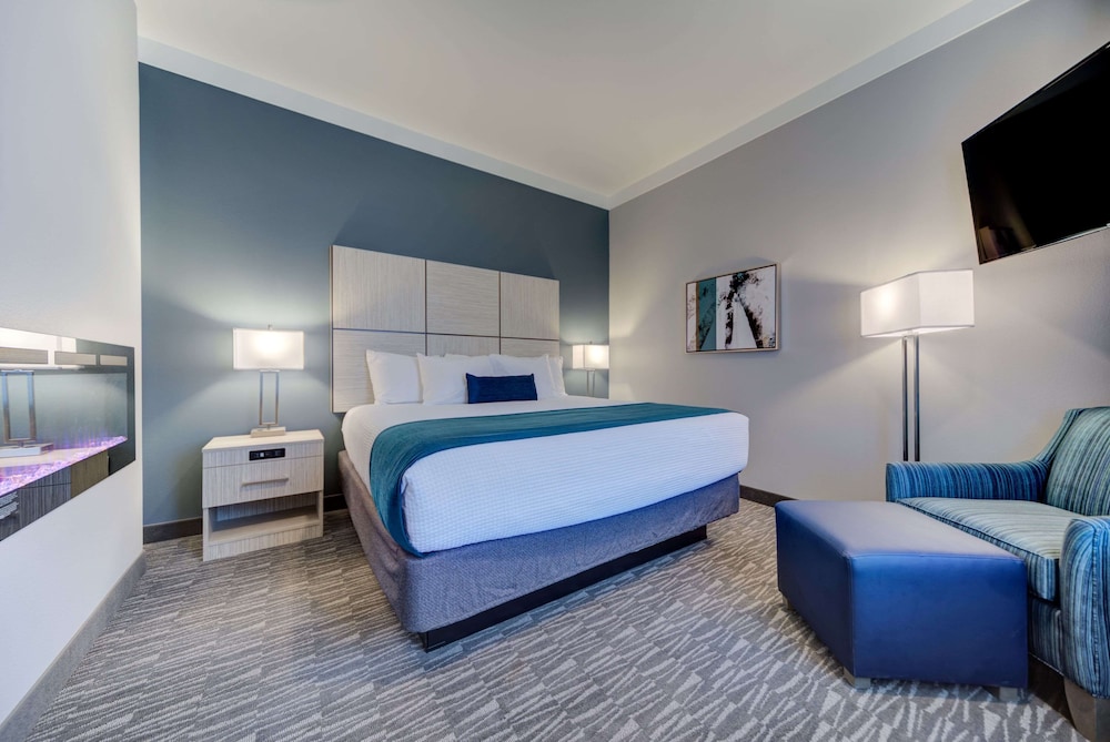 Suite, Multiple Beds, Accessible, Fireplace photo 2
