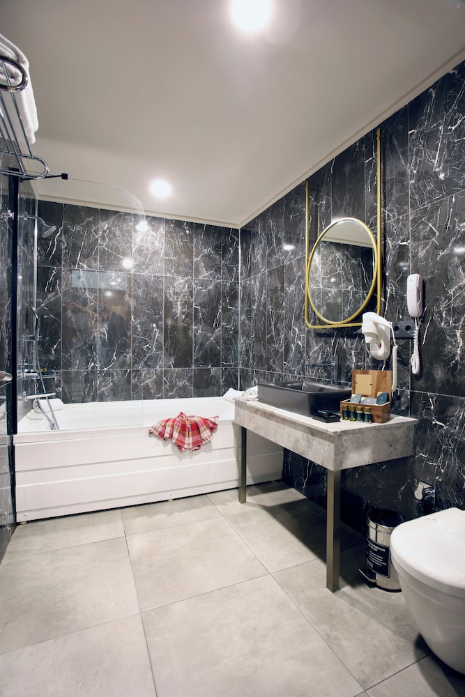Elite Room