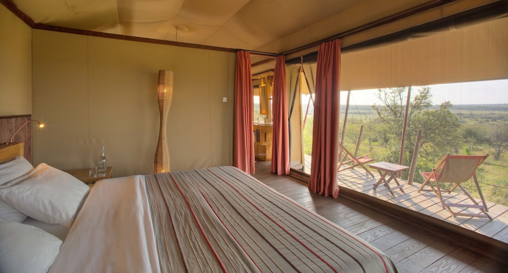 Deluxe Double or Twin Room, Terrace, Valley View (Safaris included) photo 1