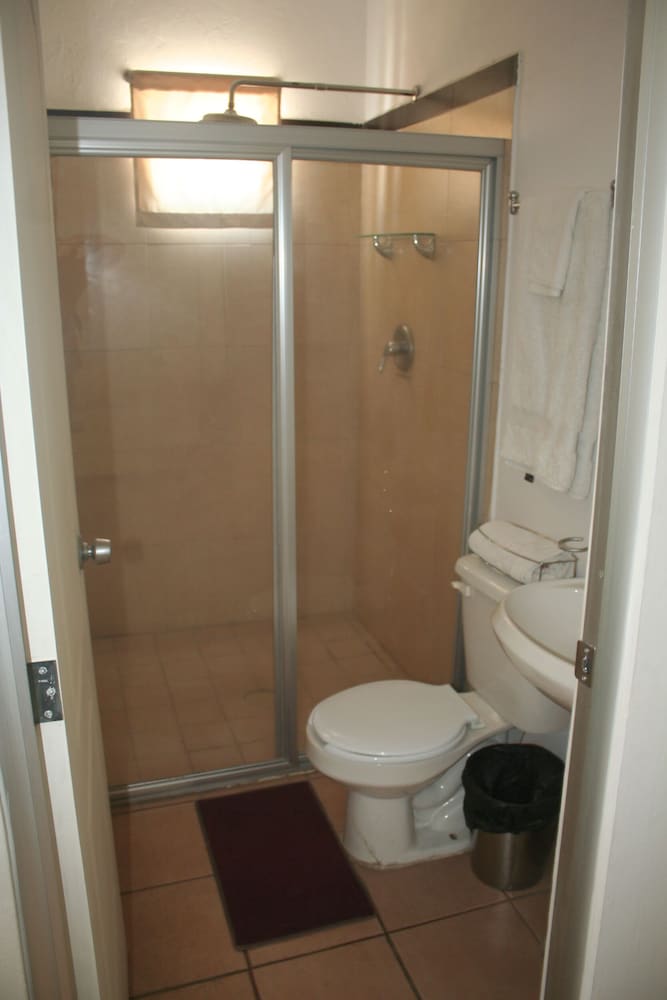 Comfort Room, 1 Bedroom photo 3