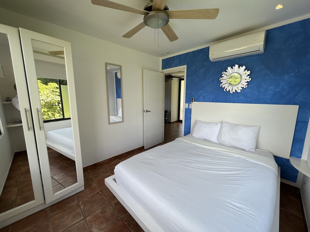 Deluxe Studio, 1 Bedroom, Kitchen, Ocean View (3rd Level-No Elevator) photo 3