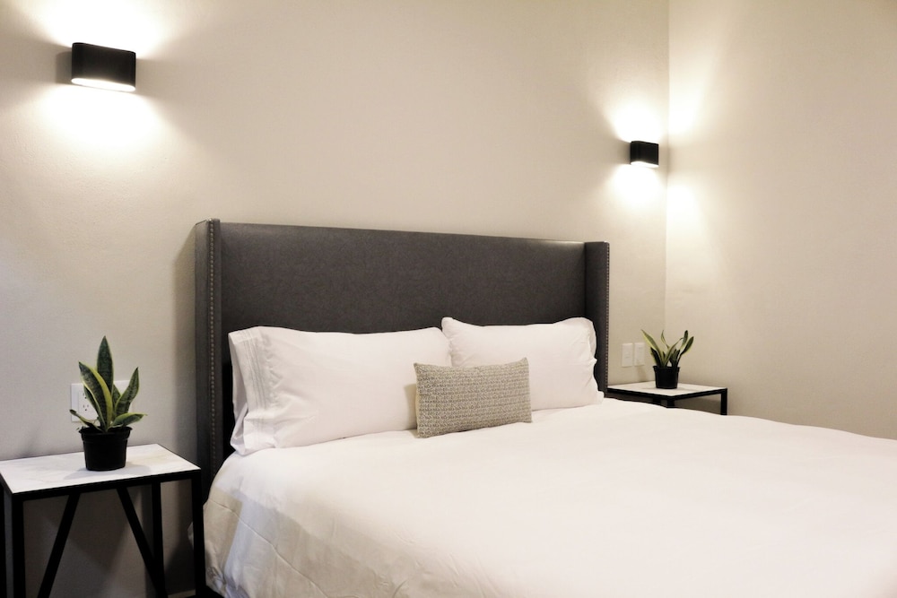 Economy Room photo 1