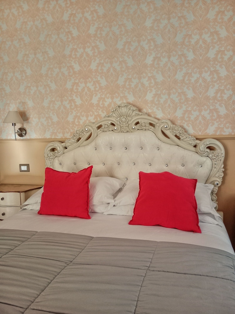 Comfort Suite photo 3