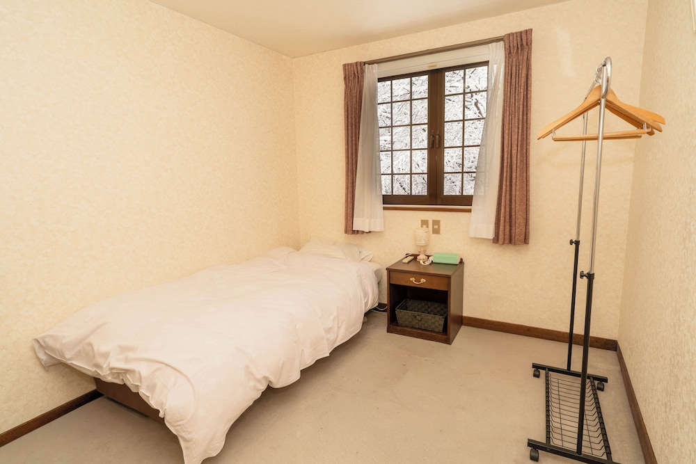Basic Single Room, Mountain View