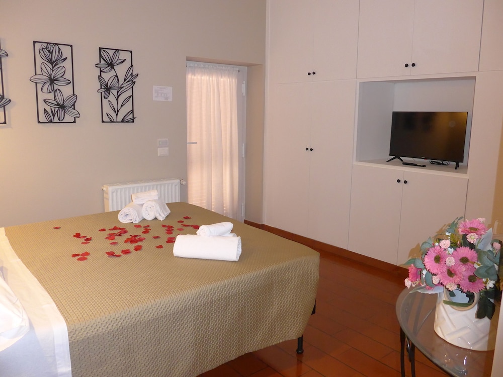 Deluxe Room, Garden View