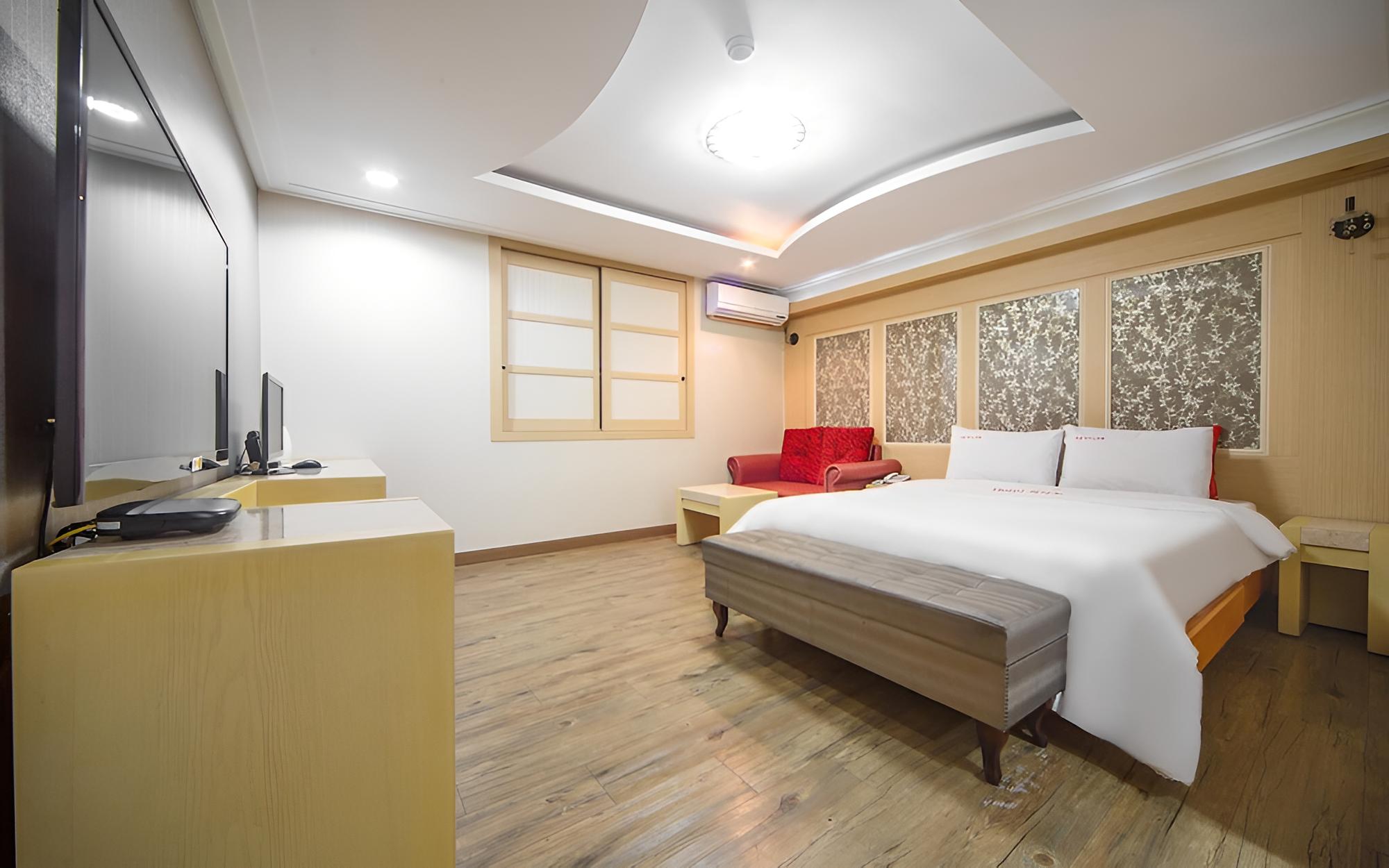 Room (Standard Room) photo 1